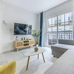Charming In The Heart Of * פואנגירולה