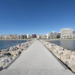 Charming In The Heart Of דירה